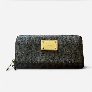 Michael Kors Black and Gold Wristlet